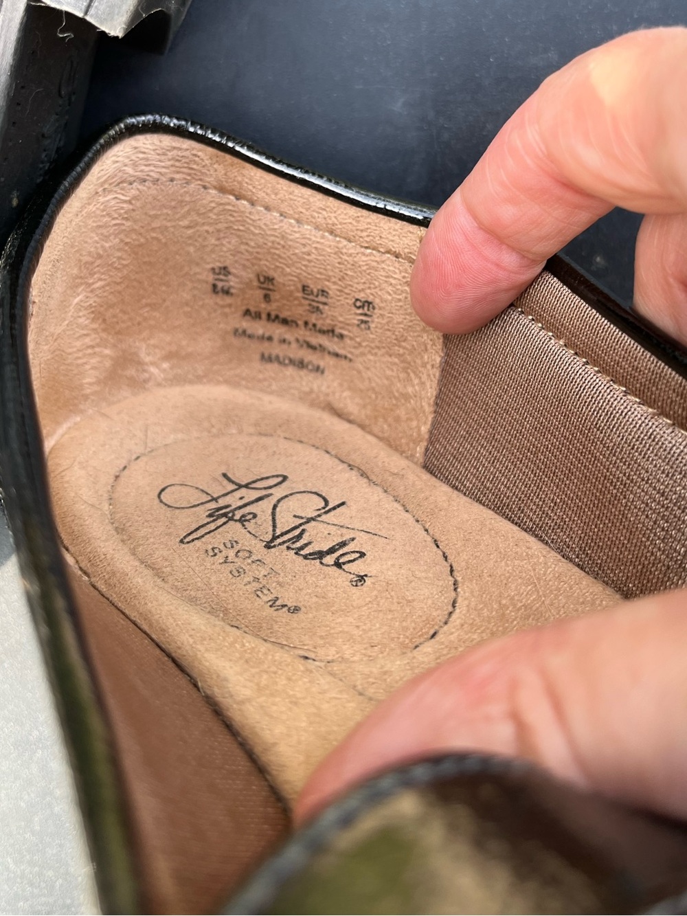 Life Stride Madison Leather Penny Loafers Black - Picture 9 of 9